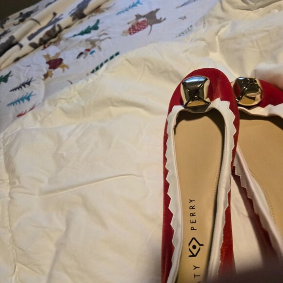 Katy Perry Red w/White Bells Christmas Flats 9 - Picture 3 of 4